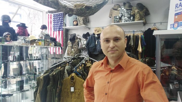 Clientul, „Ofițerul plutonului” Military-Shop