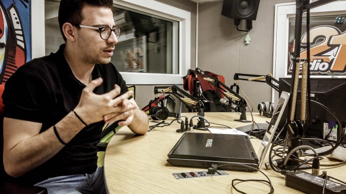 Andrei Niculae, tânărul care duce FM-ul în Social Media