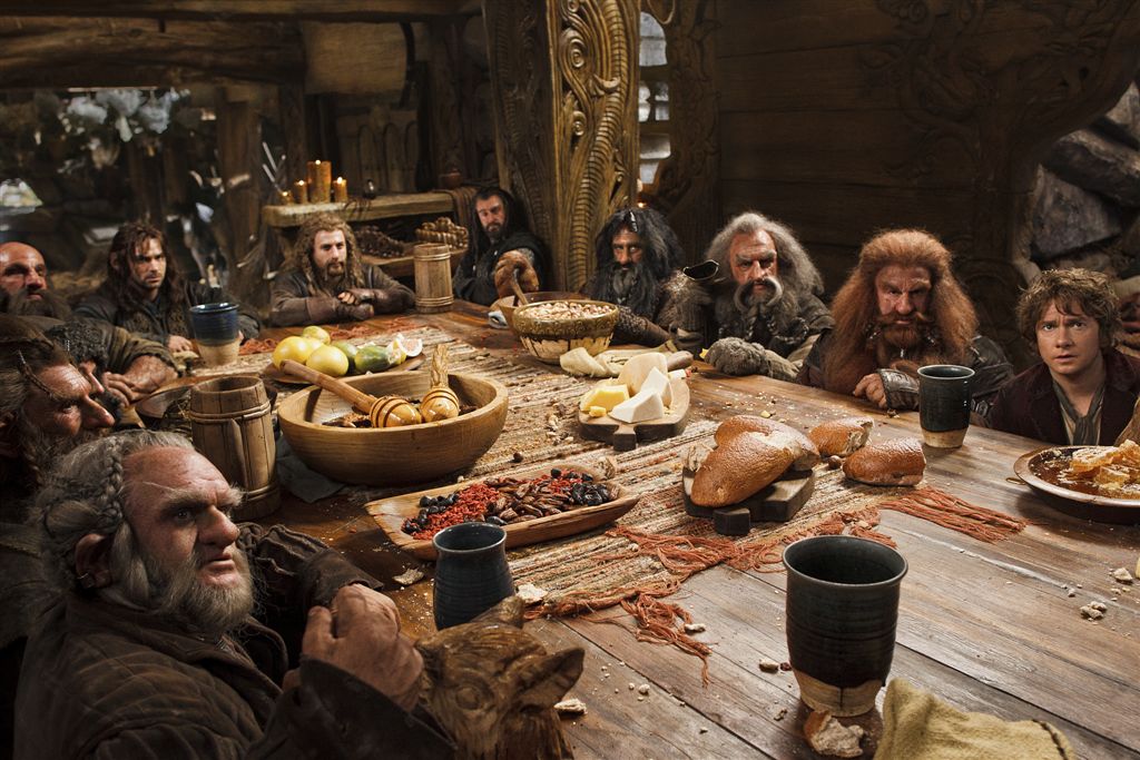 Câștigă o invitație dubla la filmul „Hobbit”