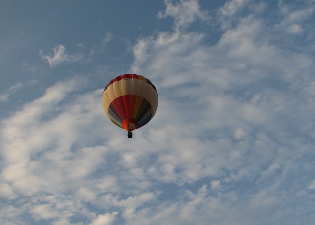 De la Jules Verne la publicitatea aeriană