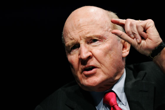 Jack Welch: dacă sunteți recunoscuți pentru o birocrație stufoasă și rigidă, veți rămâne blocați