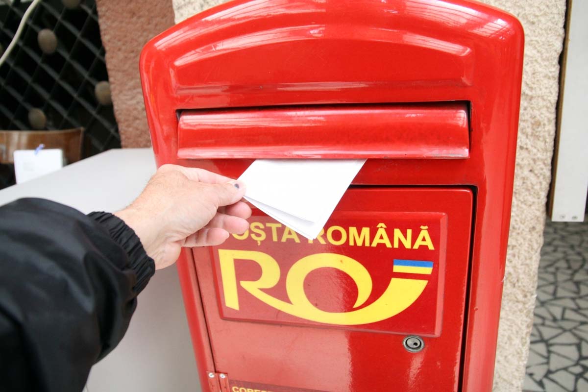 2.000 de posturi, restructurate la Posta Romana