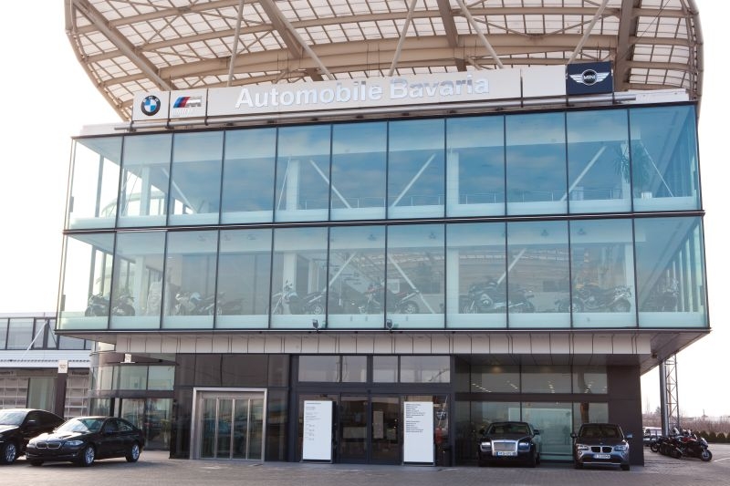 Automobile Bavaria finalizează primul internship. Şase tineri au început o carieră în domeniul auto