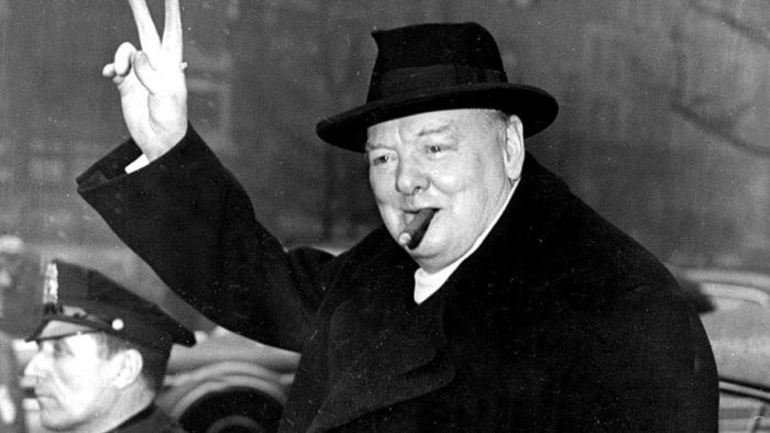 „Darkest Hour. Ziua Decisivă”,  filmul care dezvăluie resorturile ce animă un lider salvator: Winston Churchill