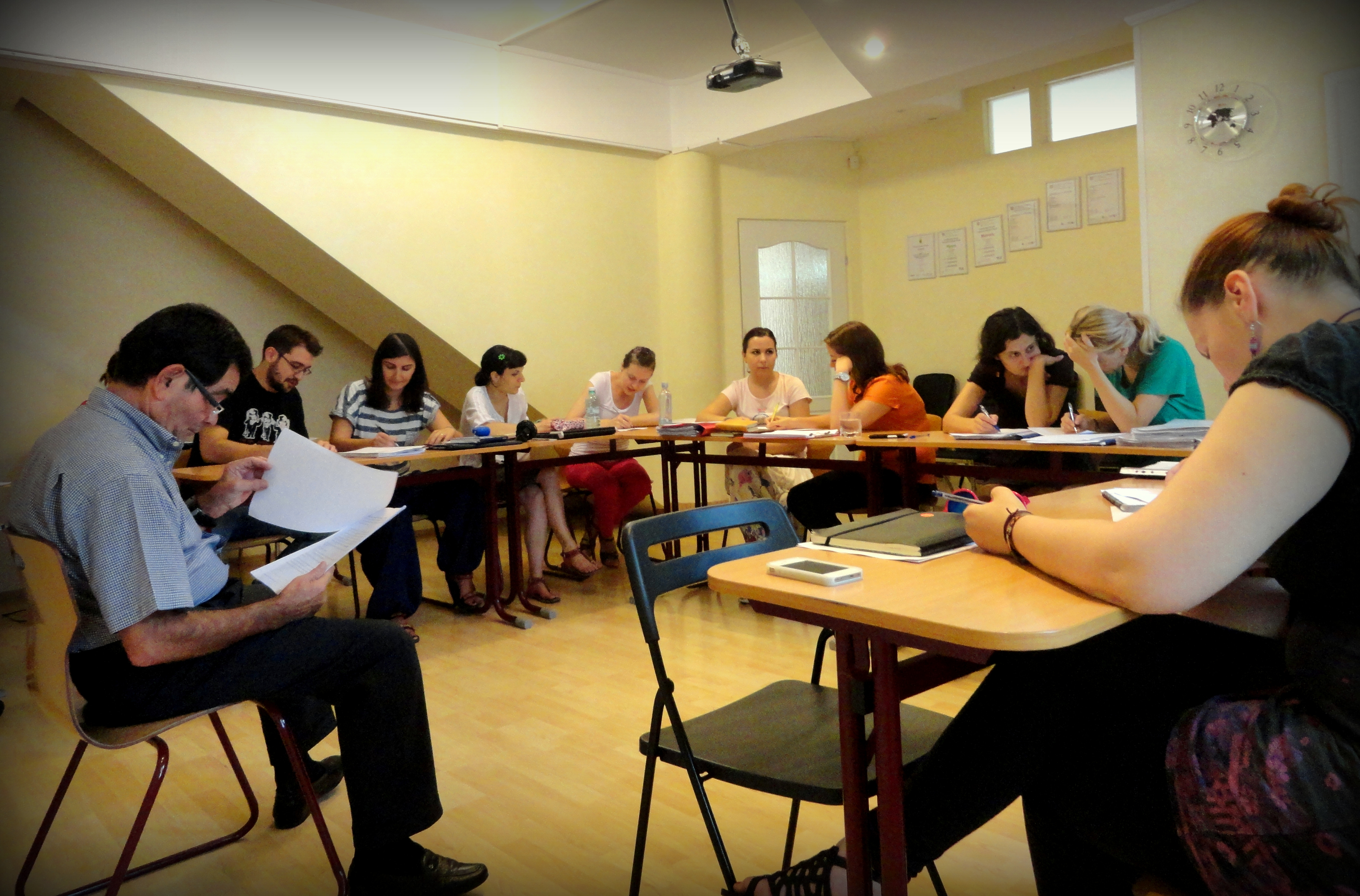 Cursuri de acreditare pentru predarea limbii engleze, la Shakespeare School