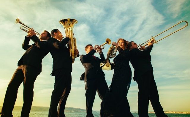 Renumita trupă turcească de jazz și muzică clasică Golden Horn Brass vine la București, la invitația Ambasadei Turciei