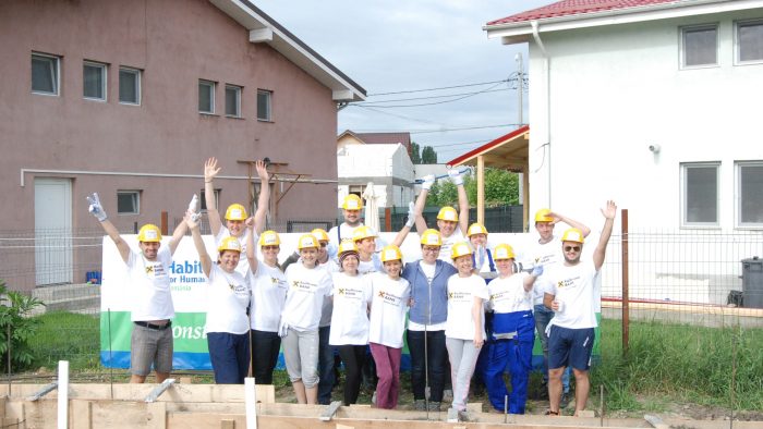 Forțe proaspete pentru comunitatea Habitat for Humanity din Ploiești