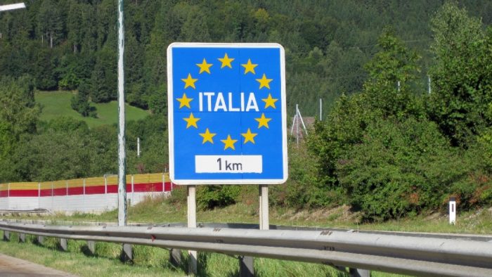 Italia a reintrodus controlul la frontiere. Informații utile pentru români