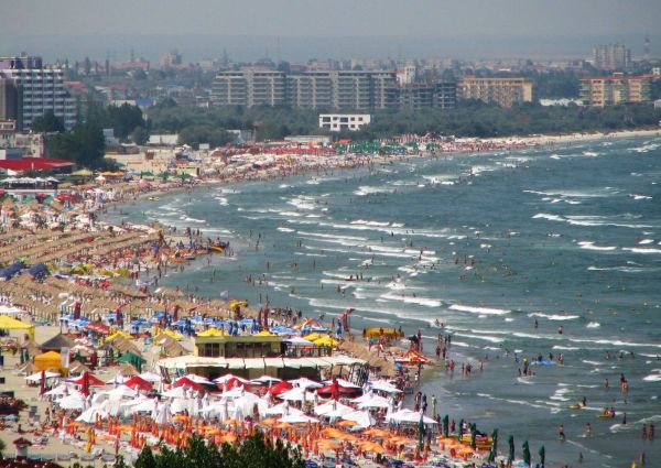 Tichetul de vacanţă – vedeta sezonului estival 2012