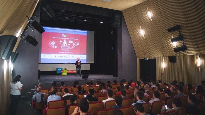 12 startup-uri cu potențial și-au prezentat produsele pe scena MVP Academy Demo Day