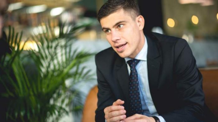 La prânz cu CFO-ul Bittnet Systems: Cristian Logofătu, despre cea mai importantă atitudine în business, Buffett, Munger și formula magică pentru economisire