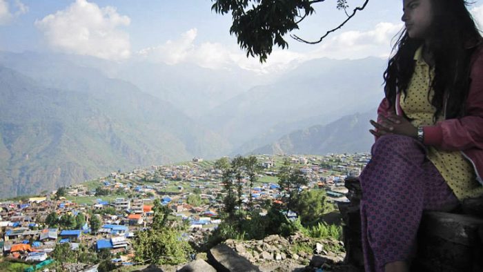 VIDEO. În Nepal, fericirea se scrie altfel. Povestea uimitioare a Rajitei Thapa