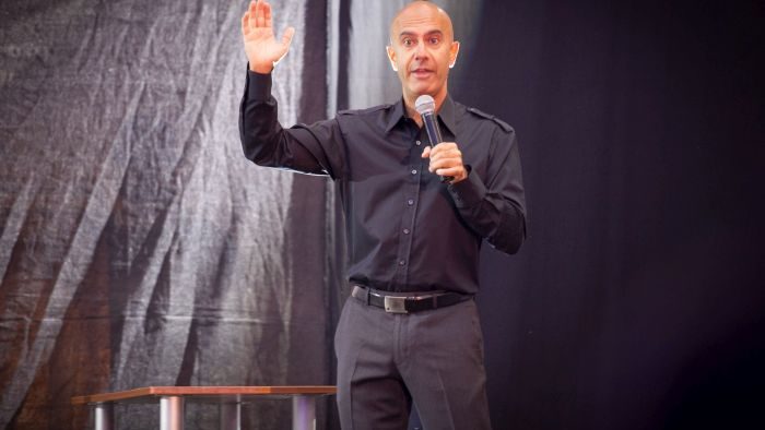 Robin Sharma: Nimeni nu va crede în tine, dacă nu o faci tu însuţi