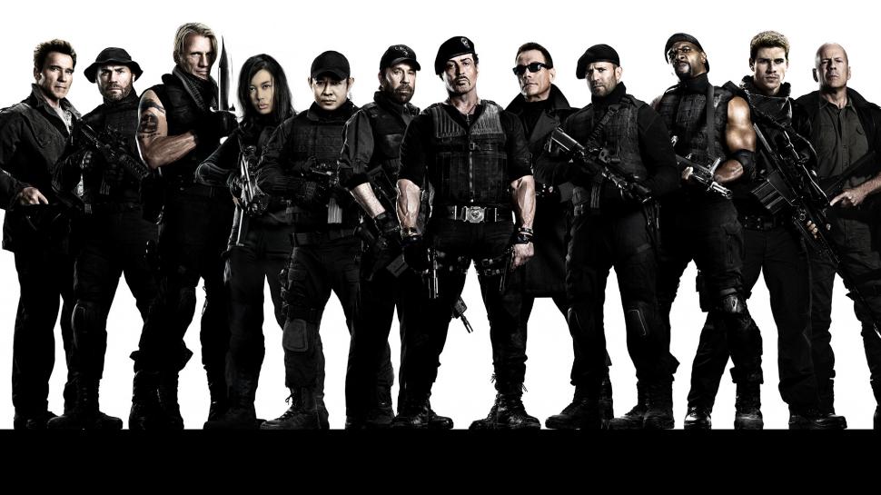 Castiga o invitatie dubla la filmul „Expendables 3”