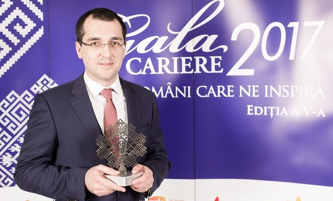 Vlad Voiculescu a câștigat premiul Liderii noii Românii la Gala Revistei CARIERE 2017: „Nu voi sta deoparte!”